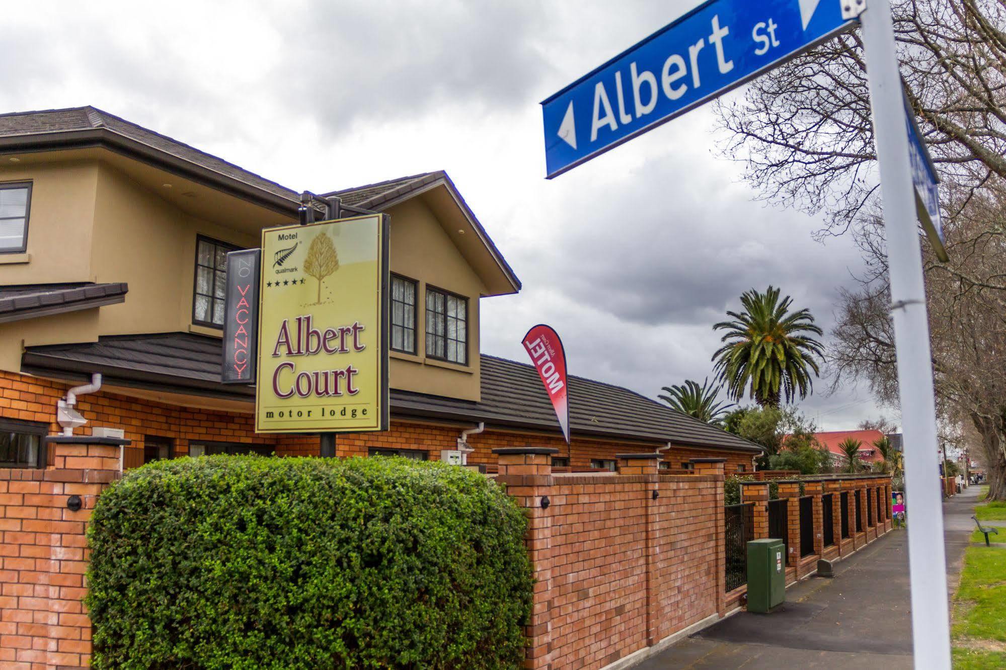 Albert Court Motor Lodge Hamilton Extérieur photo