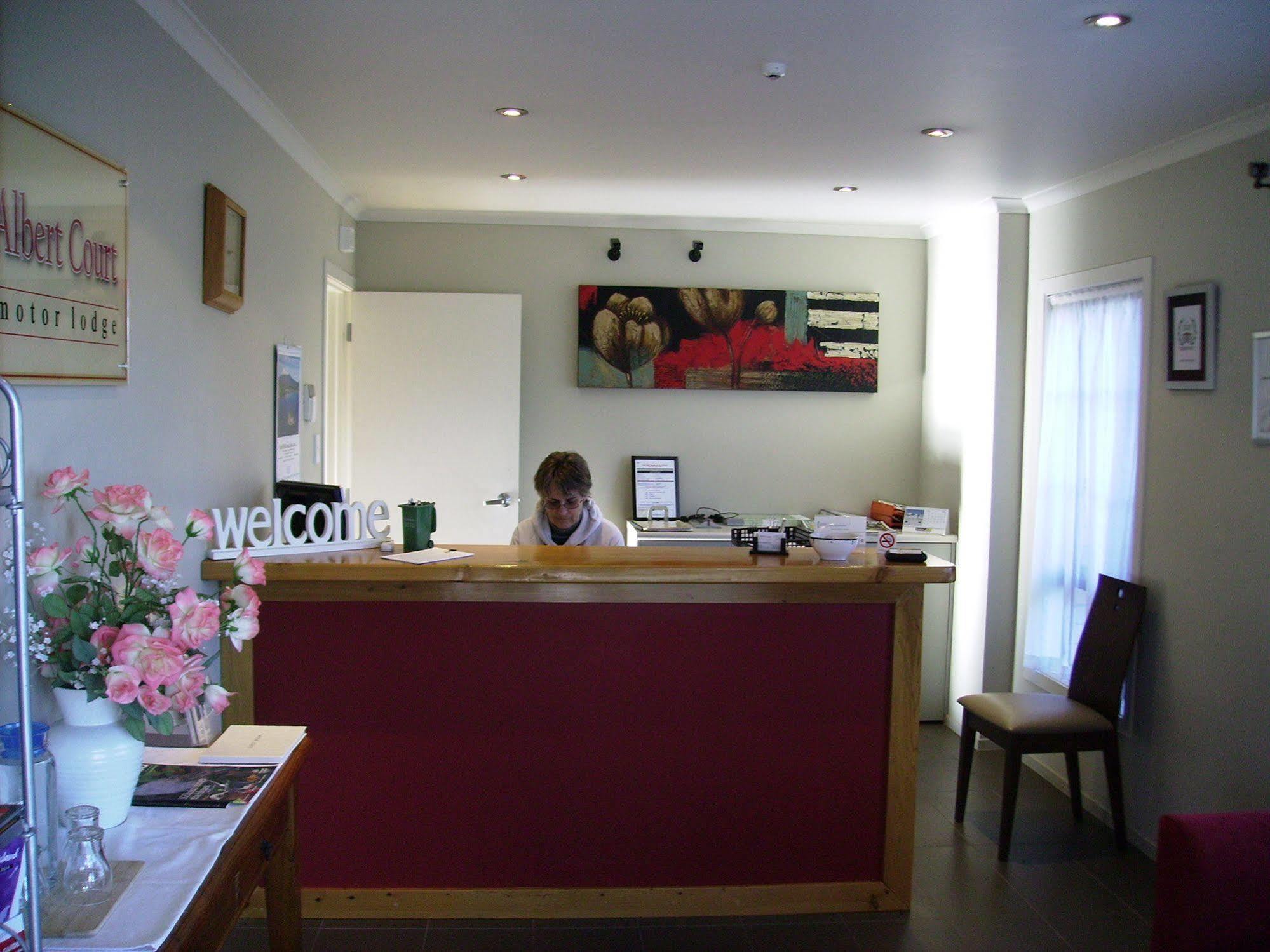Albert Court Motor Lodge Hamilton Extérieur photo