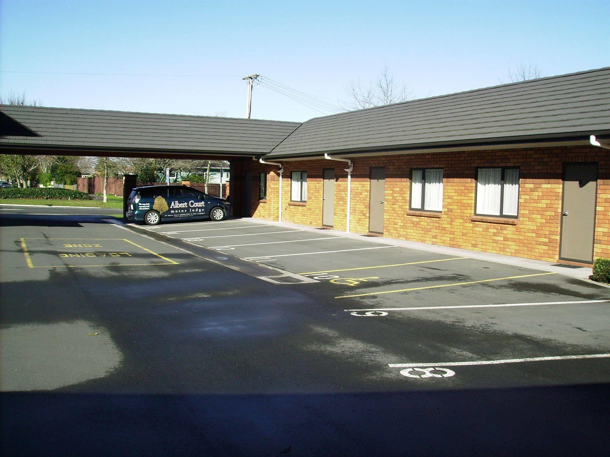 Albert Court Motor Lodge Hamilton Extérieur photo