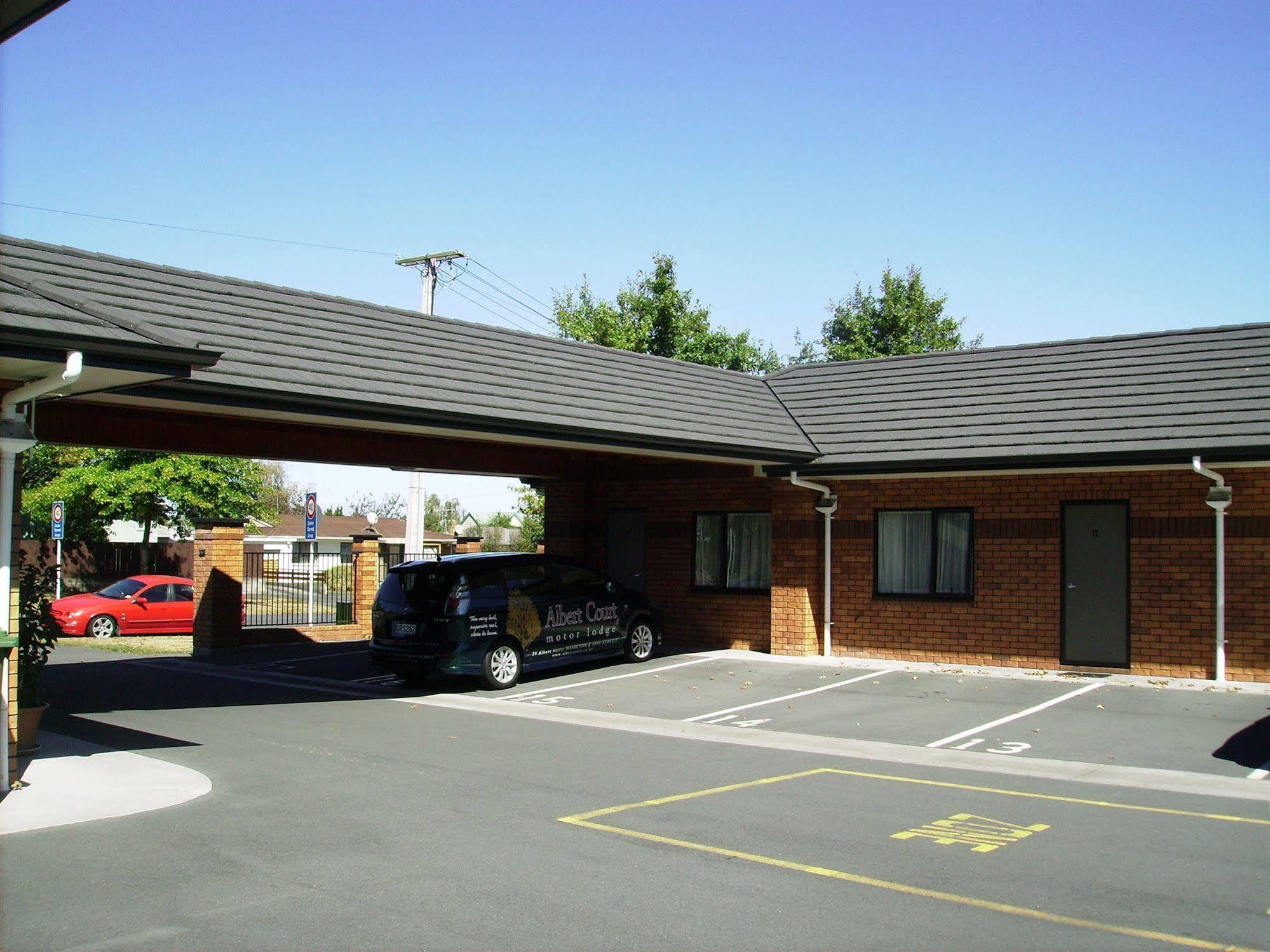 Albert Court Motor Lodge Hamilton Extérieur photo